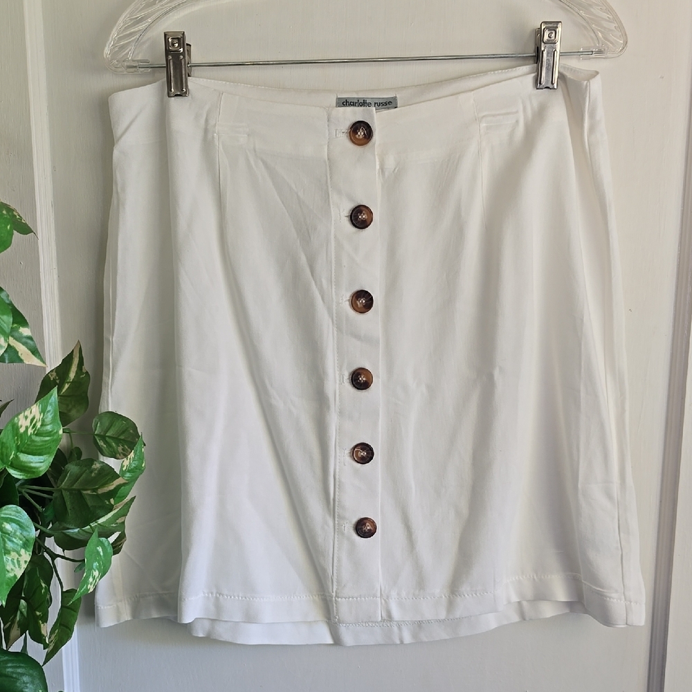 Charlotte Russe White A-Line Skirt with Button Detail Size Large